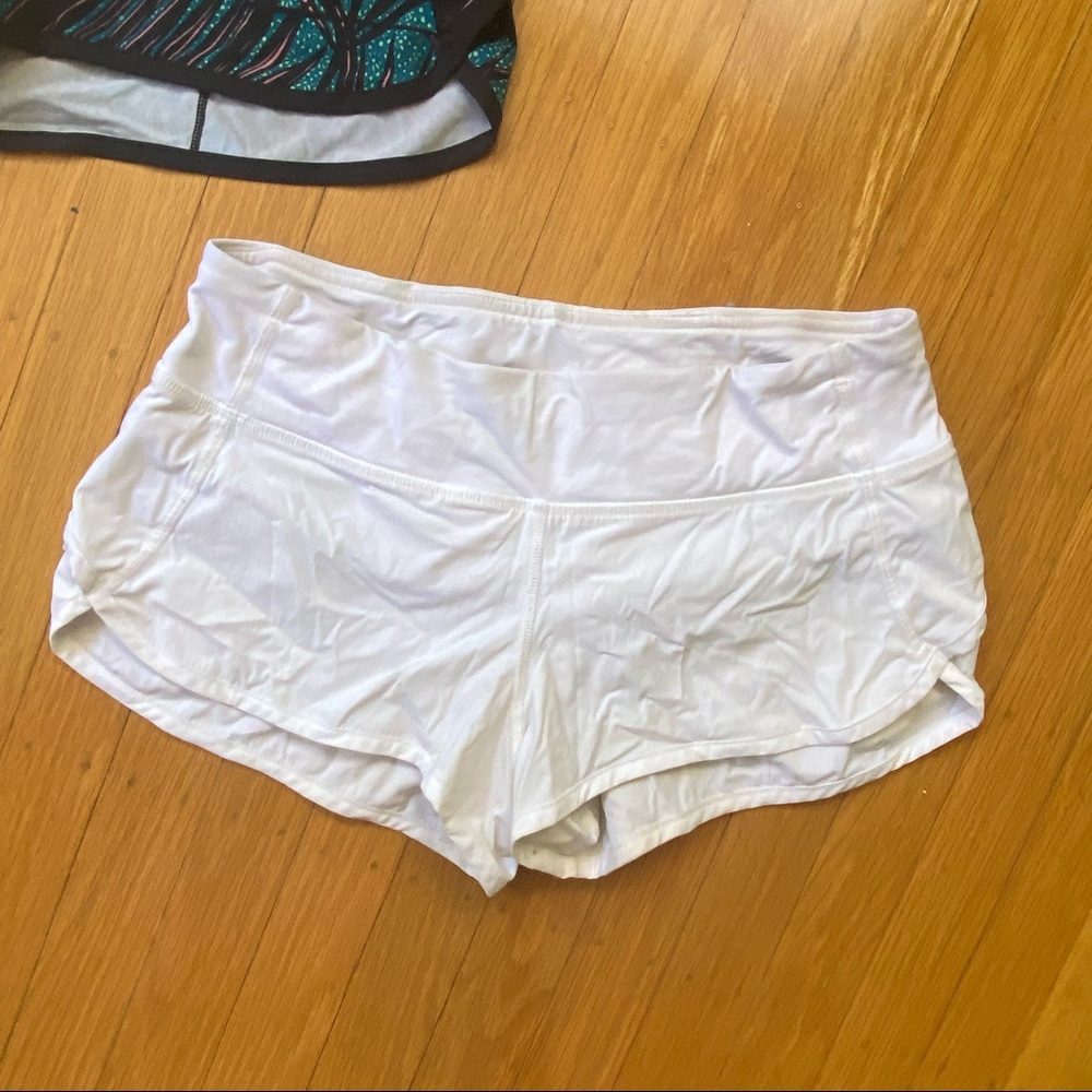 Lululemon White 2.5 Speed Up Lined Running Shorts Womens Size 4 Regular